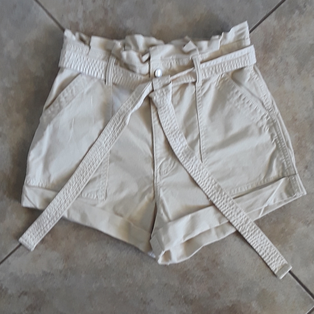 Abercrombie & Fitch Beige  High Waist Cotton Shorts